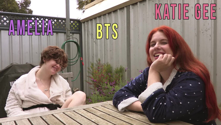 Girls Out West - Katie GeeAmelia P - Amelia & Katie Gee - Poke My Yon Interview 