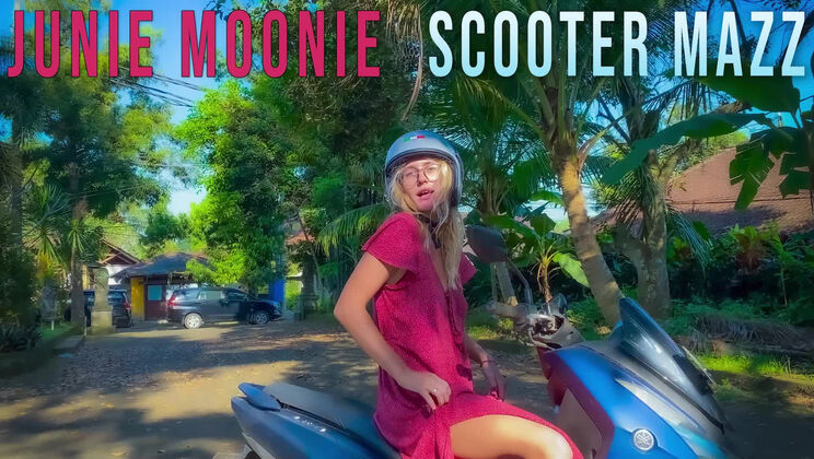 Girls Out West - Junie Moonie - Junie Moonie - Scooter Mazz 