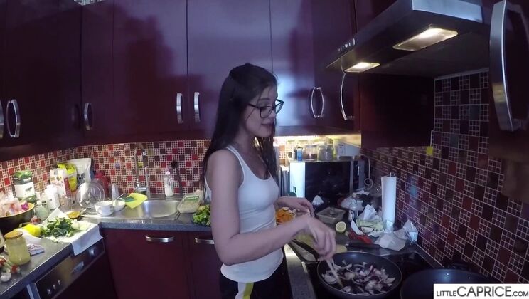 Porn Lifestyle - Marcello BravoLittleCaprice - Pornlifestyle - Backstage in Prague 