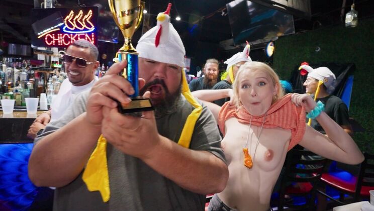 MOFOS - Tony RubinoPhoebe Blue - Getting Saucy! 