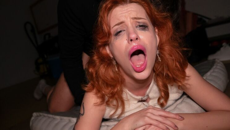 Public Agent - denis martiMia Stone - Sucky Squirt Squirt 