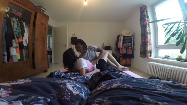 ⁣Ersties - Lina (Ersties)Bonnie (Ersties) - First Sex Episode 4 (Lina in Berlin) 