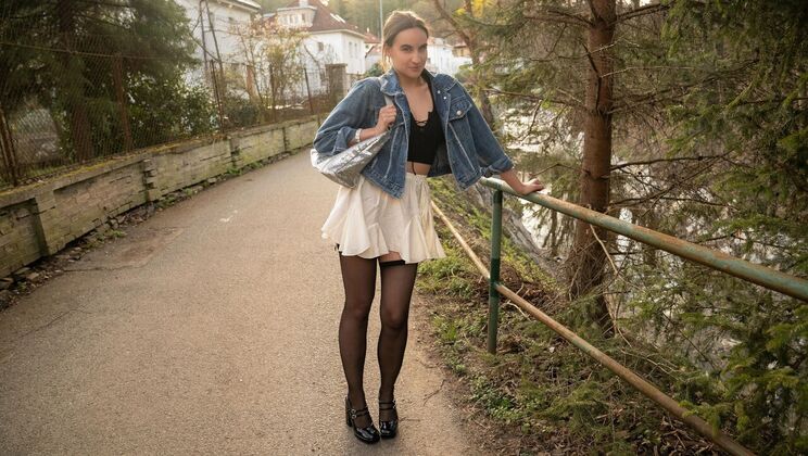 Public Agent - Martin GunGigi Max - Shy baker loves thick cock 