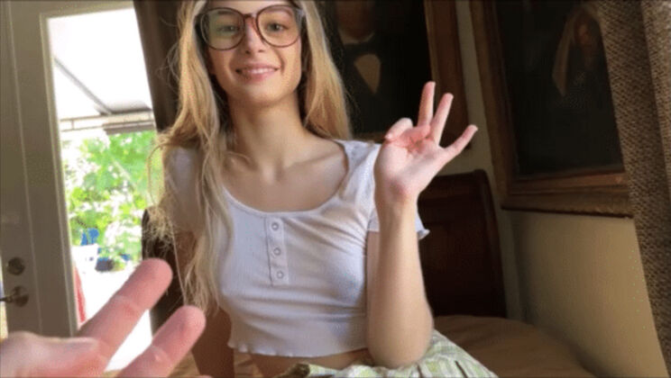 Family Therapy XXX - Molly Li*** - The Secret Game 