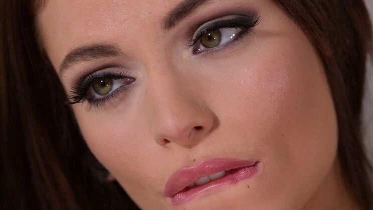 Porn World - Vince KarterClara Mia - French tattooed hottie Clara Mia sucks cock and cowgirl fucks on first date GP1494 