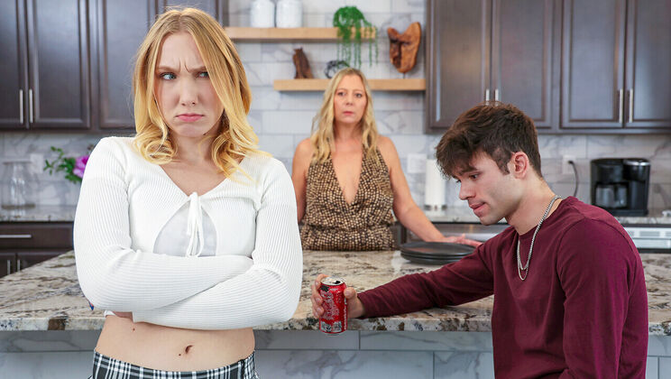 ⁣Step Siblings Caught - Mckenna LynnEnzo East - I Want Stepbros Big Dick To Make Me Cry - S31:E2 