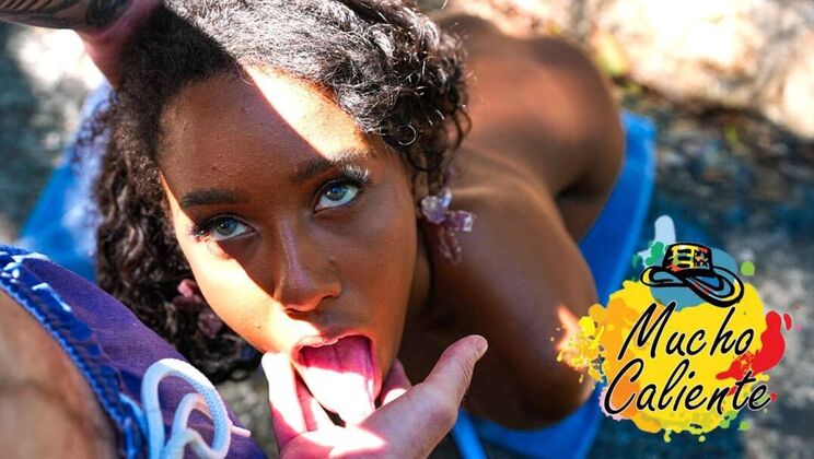 ⁣Club Sweethearts - Jasminy VillarAlias White - Mesmerizing blue-eyed Jasminy Villar 