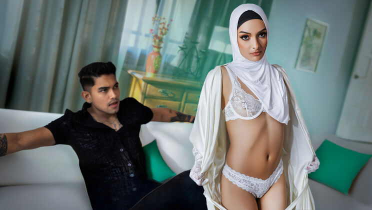 ⁣Hijab Hookup - Laynee JamesArin Jones - u201cIsnu2019t That Supposed to Be For Your Husband?u201d Her Secret American Boyfriend Popped Her Cherry 