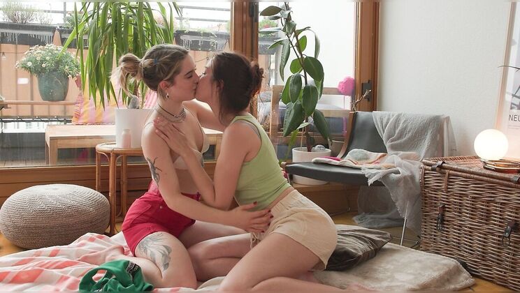 ⁣Ersties - Mary H (Ersties)Alice T (Ersties) - Alice T & Mary H (Action 1) 